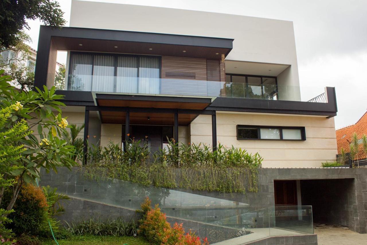 Villa Dago Pakar Bandung Exterior photo
