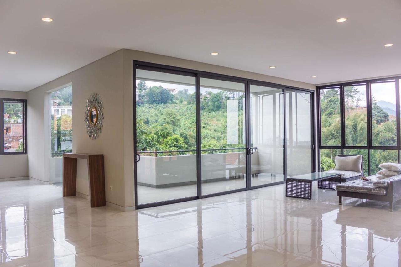 Villa Dago Pakar Bandung Exterior photo